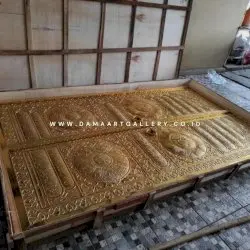 Replika Pintu Kabah Kuningan